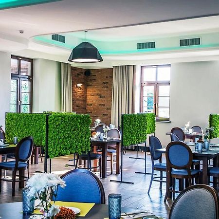 Dwor Karwacz Bed & Breakfast Przasnysz Bagian luar foto
