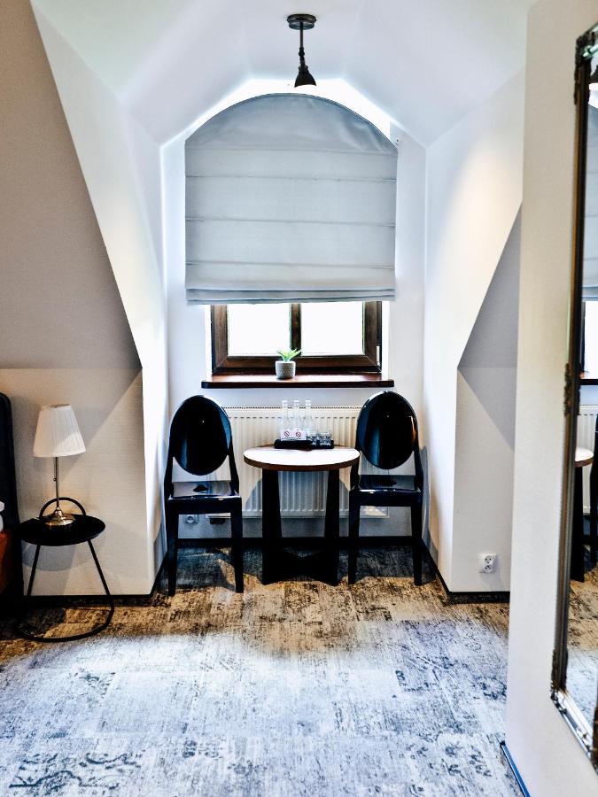 Dwor Karwacz Bed & Breakfast Przasnysz Bagian luar foto