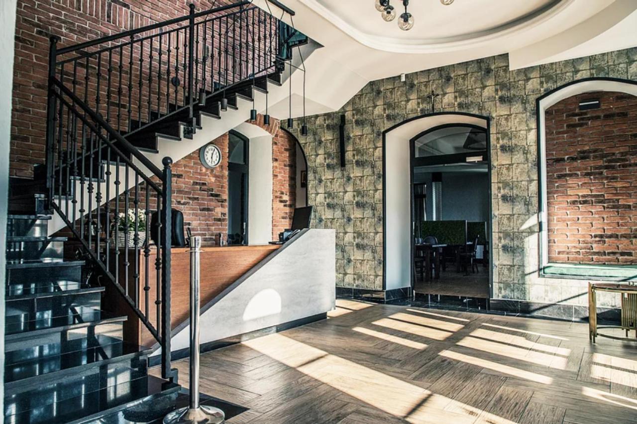 Dwor Karwacz Bed & Breakfast Przasnysz Bagian luar foto